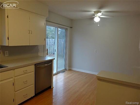 5th image of 8324 E Lippincott Blvd