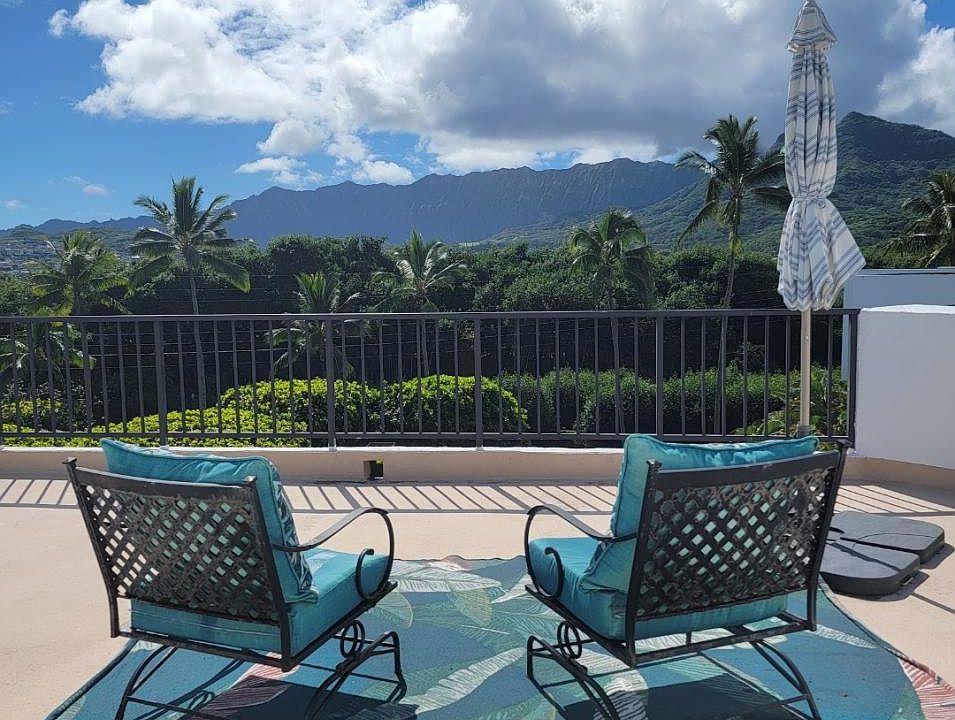 Private rooftop lanai (each 3rd and 4th story condo has access to their own) (5th floor)