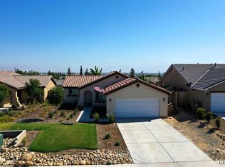 8711 Broadstone Pl, Bakersfield, CA 93306