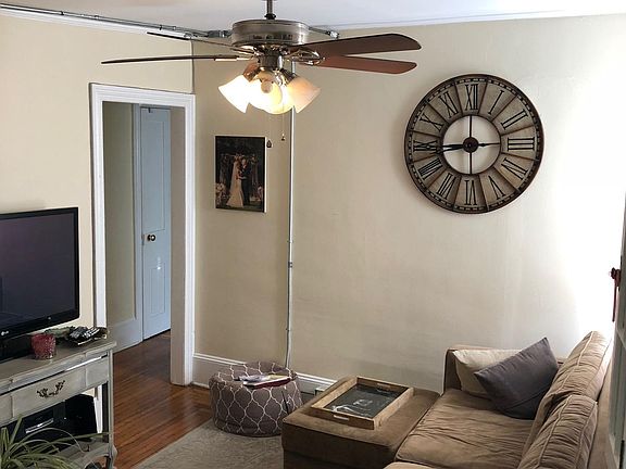 3rd image of 306 Main St APT 3