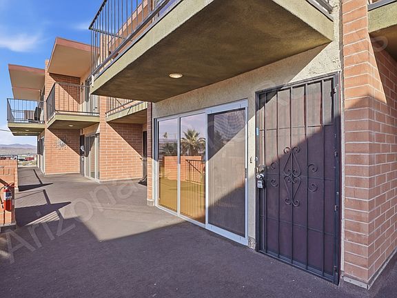 2nd image of 89 Acoma Blvd N APT 18