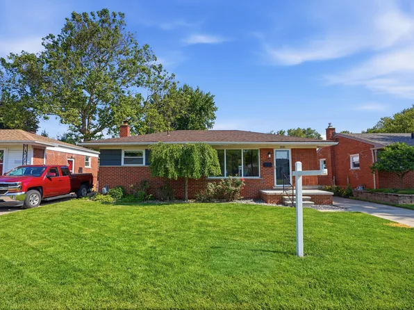 33030 Barton St, Garden City, MI 48135