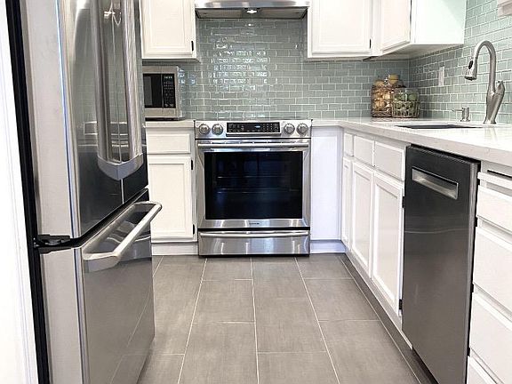 2nd image of 131 Union Ave Unit G