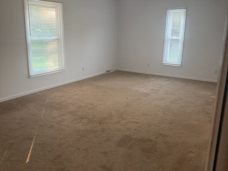 5897 Weddington Rd — Photo 9