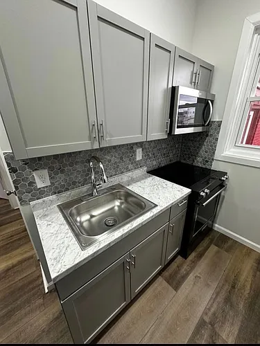 313 Elm St #2 Photo 1