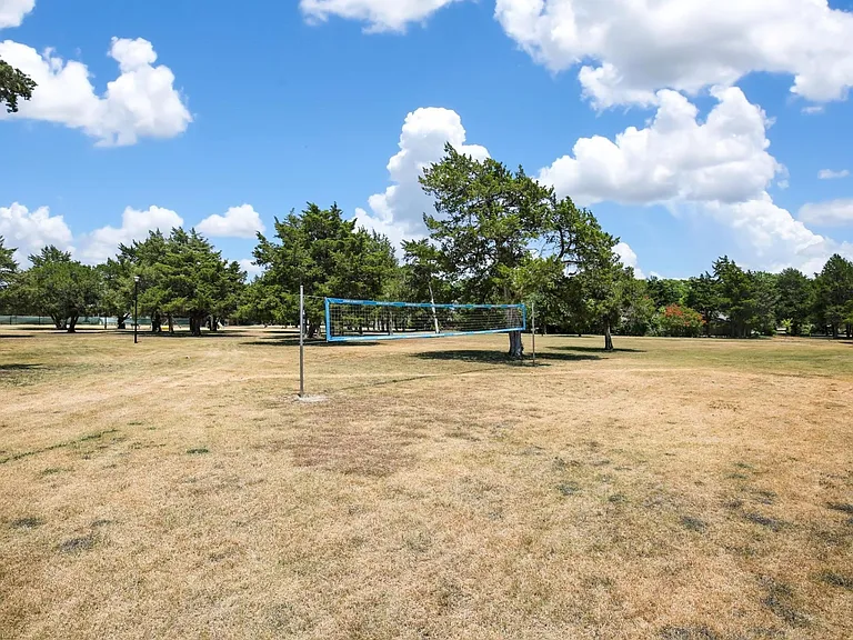 847 Middle Run Ct — Photo 74