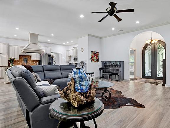 5th image of 35345 Shenandoah Dr