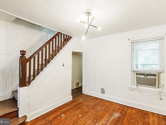 5th image of 1751 N Bambrey St