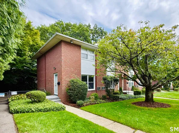 1 Willowbrook Court #1, Stamford, CT 06902