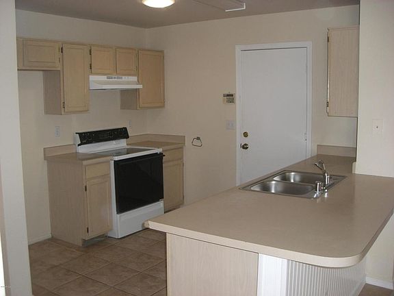 4th image of 3150 W Via Montoya Dr
