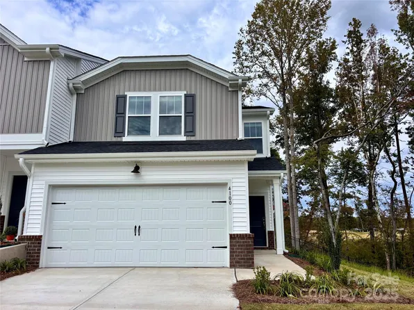 4100 Summit Woods Dr, Charlotte, NC 28216