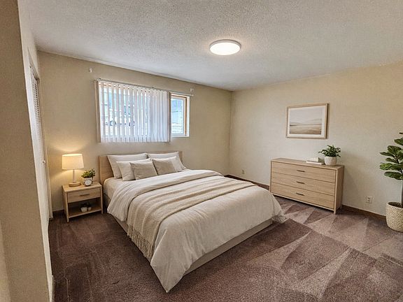 3rd image of 730 Russell Rd APT 1