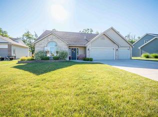 15904 Lebaron Ln, Huntertown, IN 46748