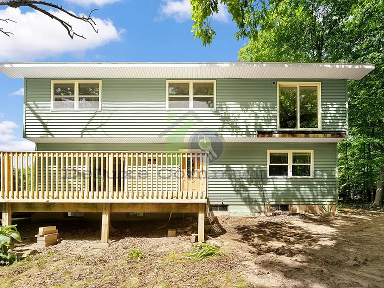 2660 Blackberry Ln NE — Photo 39