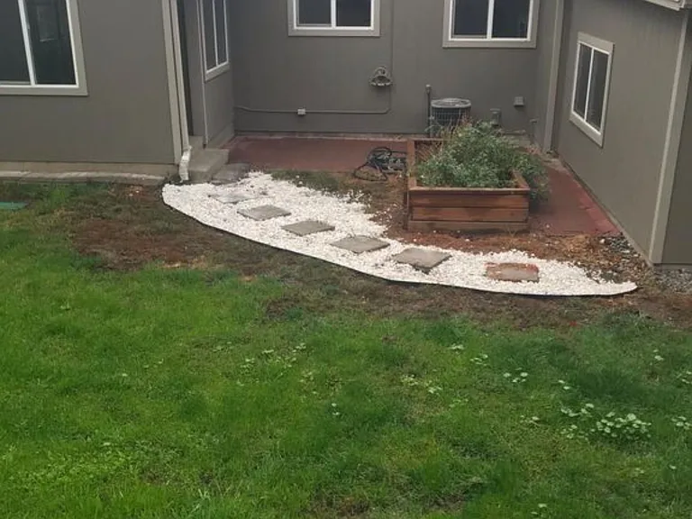 632 Logan St — Photo 7