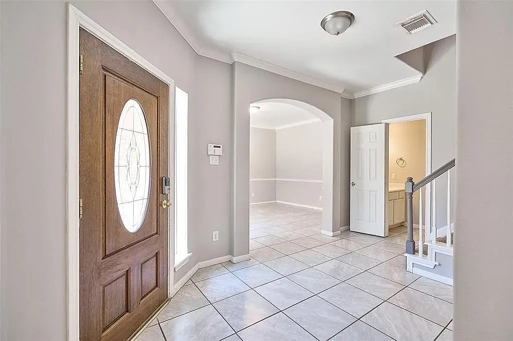 Building Photo - 13714 Hillingdale Ln