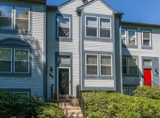 18801 McFarlin Dr, Germantown, MD 20874