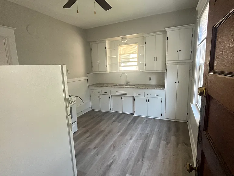 2160 N 48th St #2160 — Photo 2
