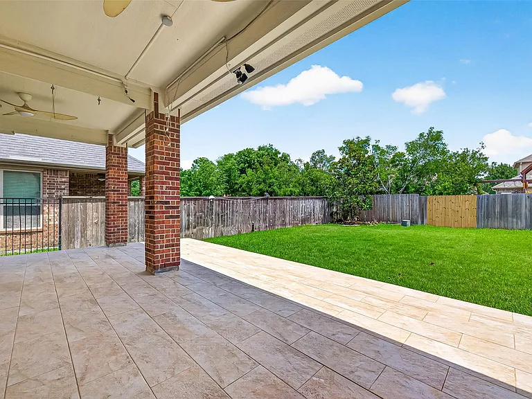 138 S Sawbridge Cir — Photo 36