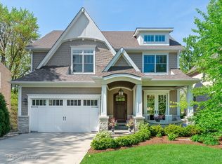 418 Colfax Ave, Clarendon Hills, IL 60514