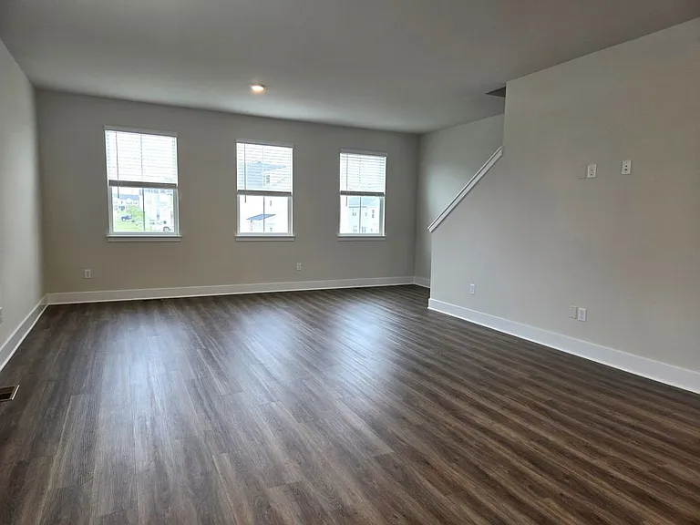 117 Lakota St — Photo 10