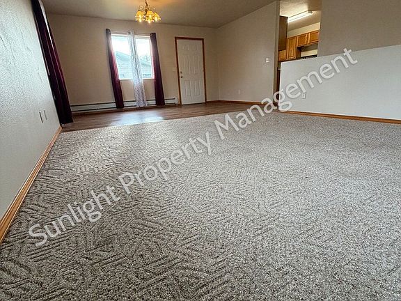 4th image of 501 Woodland Ave