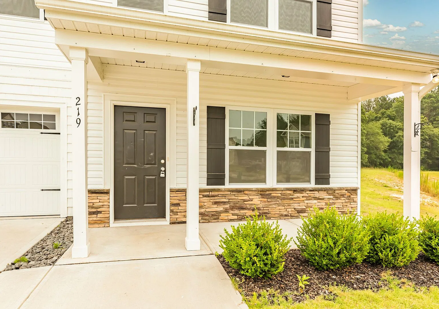 Lease Takeover in Angier! 4BR + Loft + Office | Through 3/31/27 — Photo 2