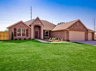 2700 SW Calm Ridge Rd, Bentonville, AR 72712