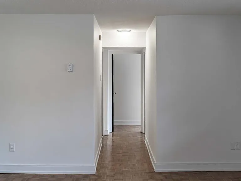 490 Nelson Ave #204 — Photo 11