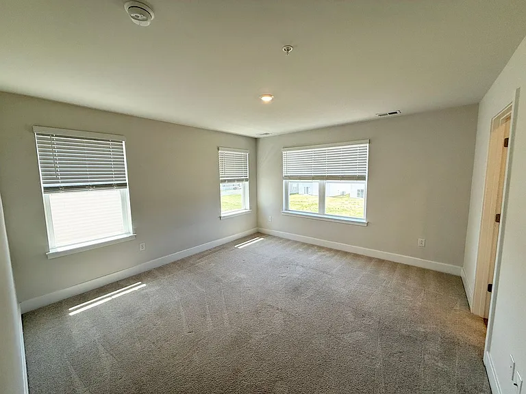 1670 Lake Placid Dr — Photo 8