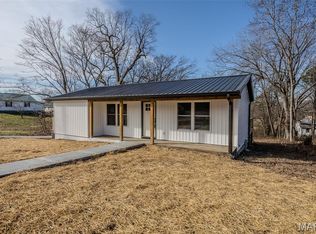 111 Eastside St, Crocker, MO 65452