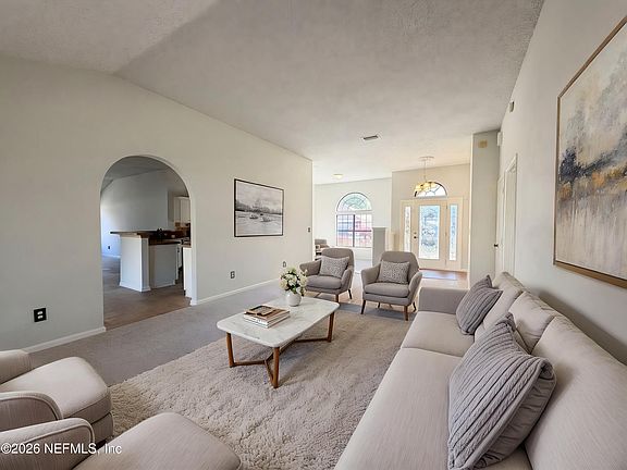 2nd image of 585 THORNBERRY Road