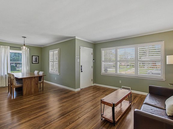 5th image of 4881 Amboy Rd