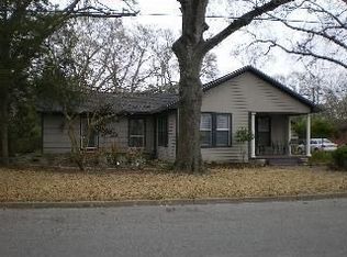 1102 Atchison St, Sealy, TX 77474