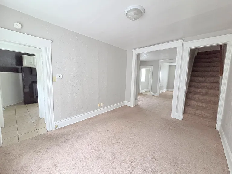 217 W Masterson Ave — Photo 5