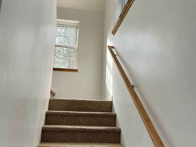 961 Merced Ave — Photo 16