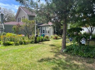 494 E Middle St, South Elgin, IL 60177