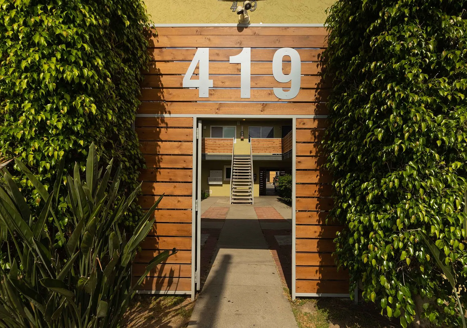 Garfield Apartments — Photo 2