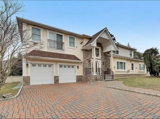 664 Black Oak Ridge Rd, Wayne, NJ 07470