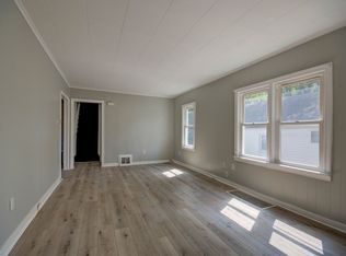 324 Mohawk St, Joliet, IL 60432