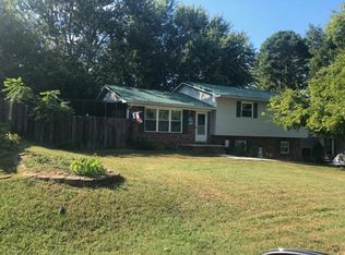 4665 George Ave NW, Cleveland, TN 37312