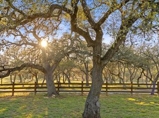 4827 Maenius Rd, Blanco, TX 78606