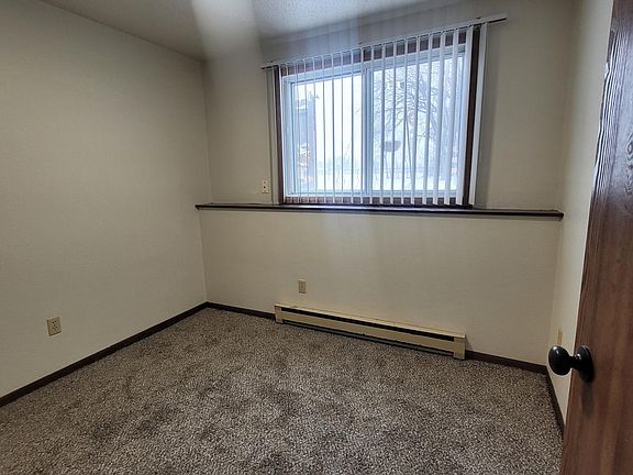 3rd image of 3202-3204 10th Ave N