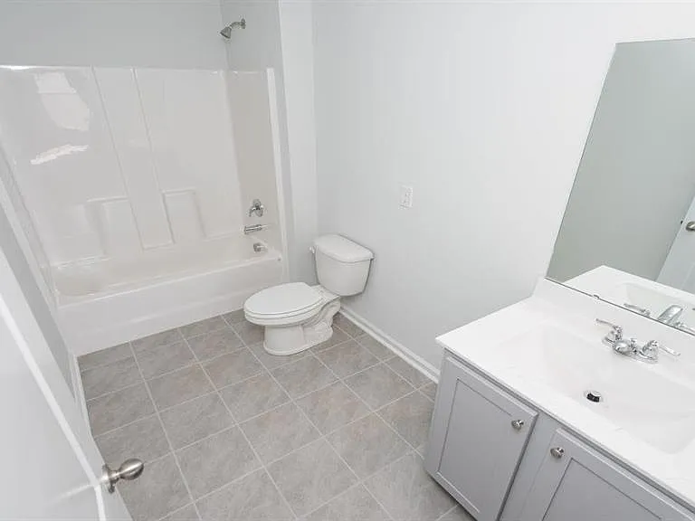 1028 Flintshire Dr — Photo 12