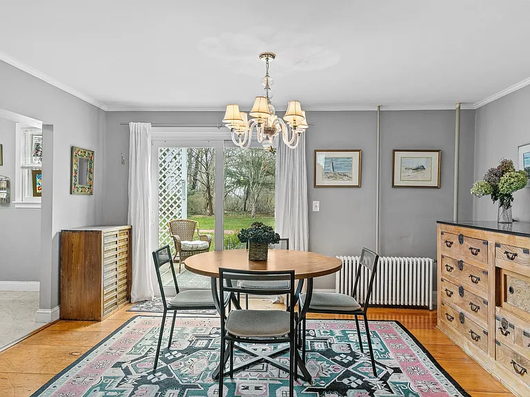 46 Chastellux Ave #M8 — Photo 6