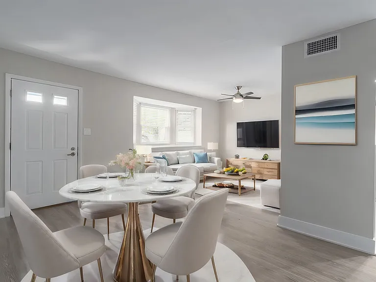 Pottsgrove Townhomes — Photo 8