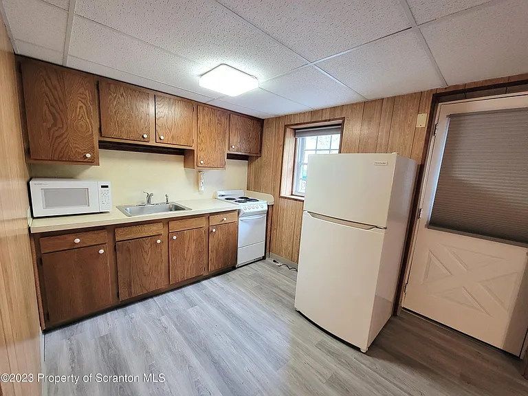 1817 Ash St #B — Photo 2