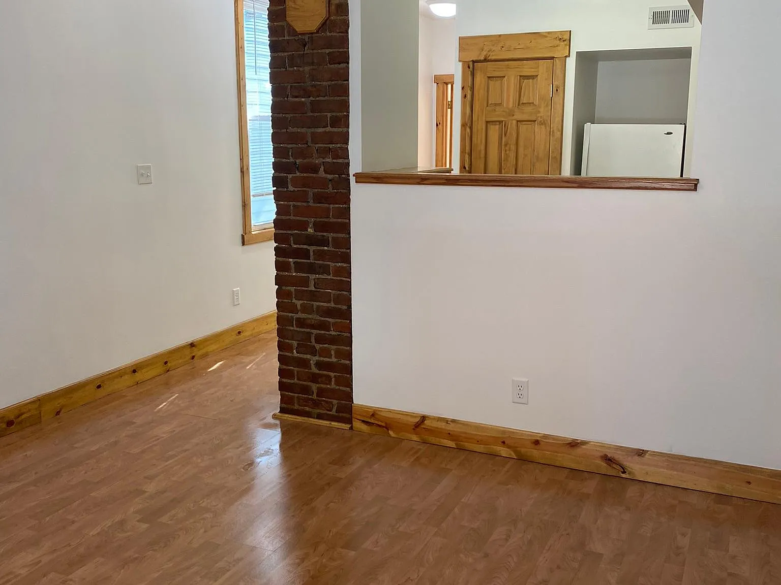 1 bed, 600 sqft, $1,050 — Photo 3