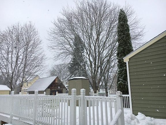 3rd image of 220 Desilva St