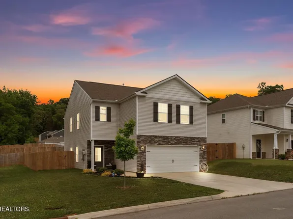 2922 Red Flame Rd, Knoxville, TN 37921